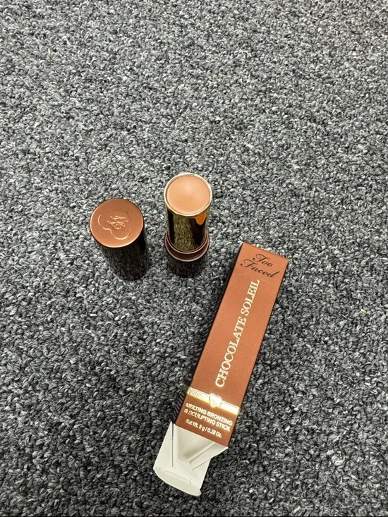 Too Faced Chocolate Soleil Bronzing & Sculpting Stick - Warm Brown - Picture 1 of 4